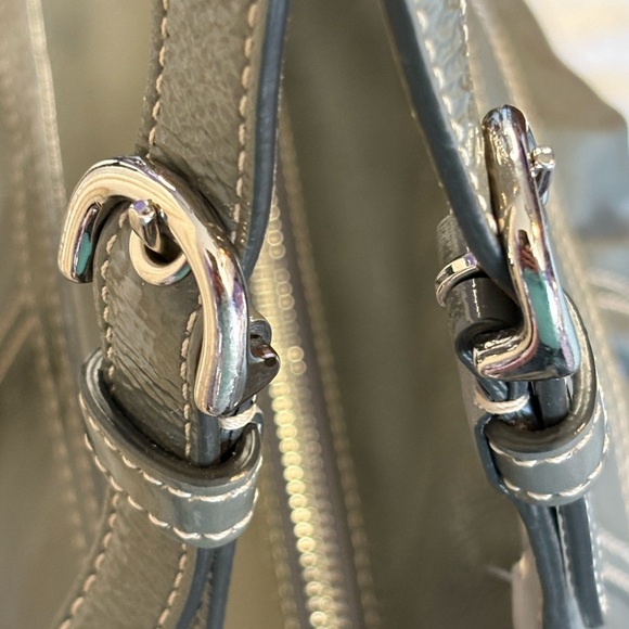 Coach Shiny Gray Leather Shoulder Bag - Picture 5 of 10